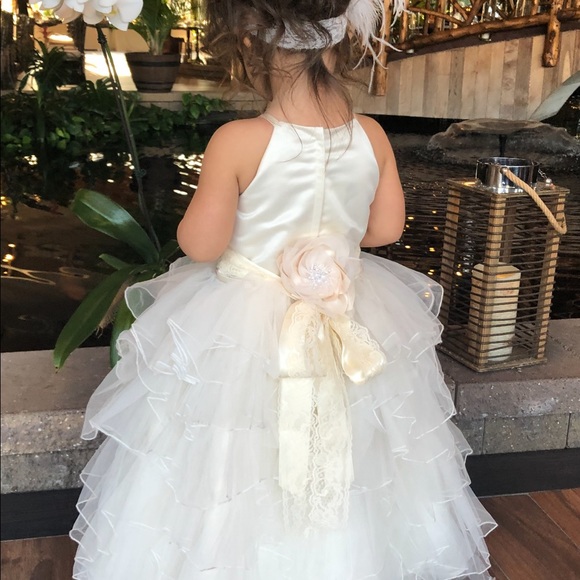 COPY - Joan Calabrese for Mon Cheri flower girl … - Picture 2 of 10